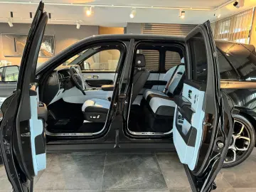 Rolls-Royce  Cullinan Black Badge