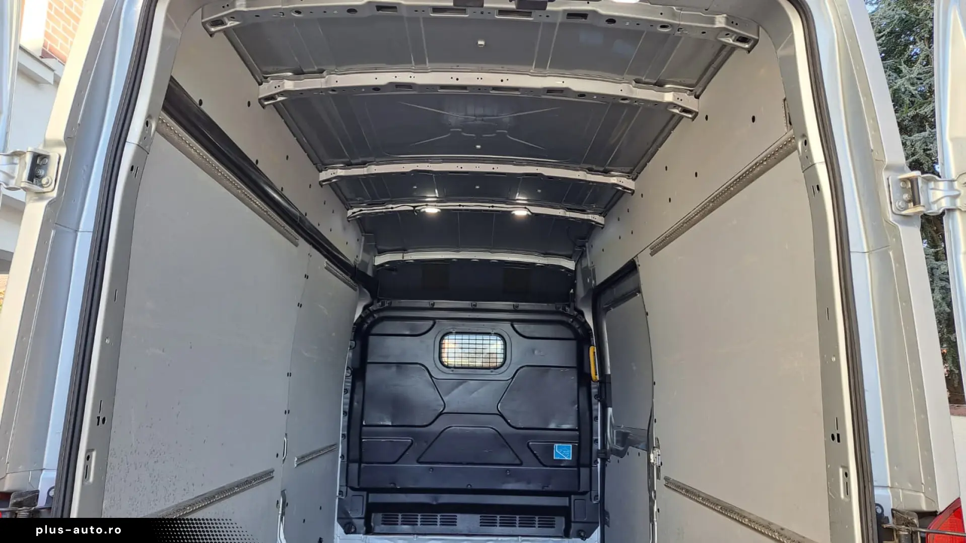 FORD TRANSIT VAN TREND L3H3 FWD