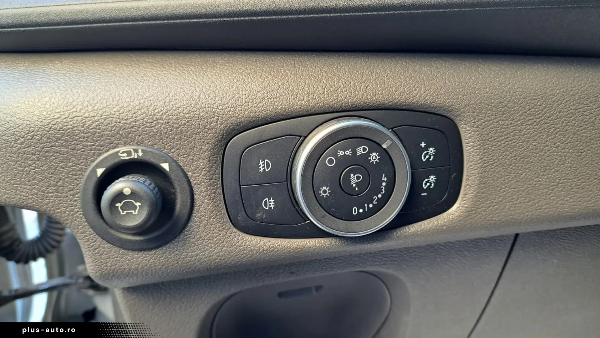 FORD TRANSIT VAN TREND L3H3 FWD