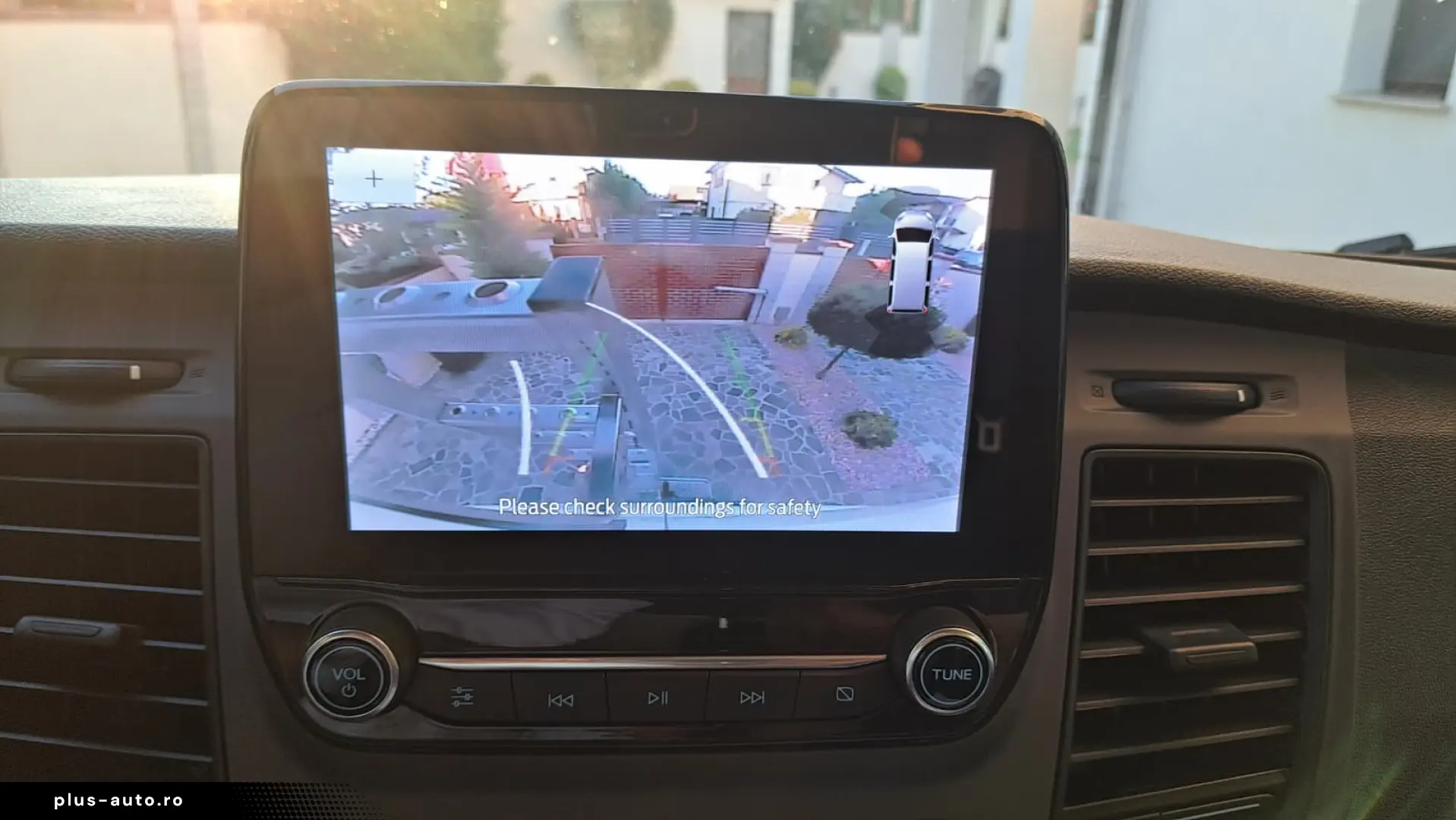 FORD TRANSIT VAN TREND L3H2 FWD