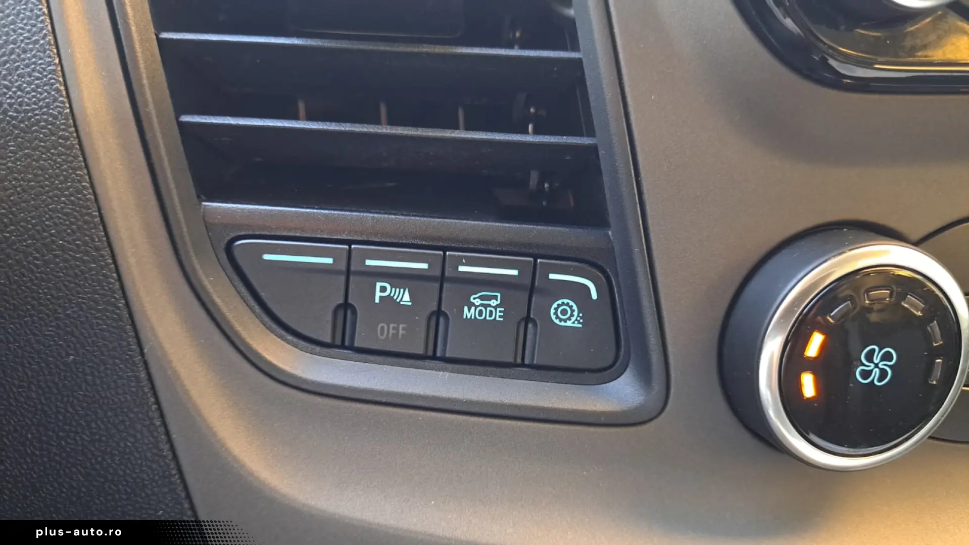 FORD TRANSIT VAN TREND L3H2 FWD