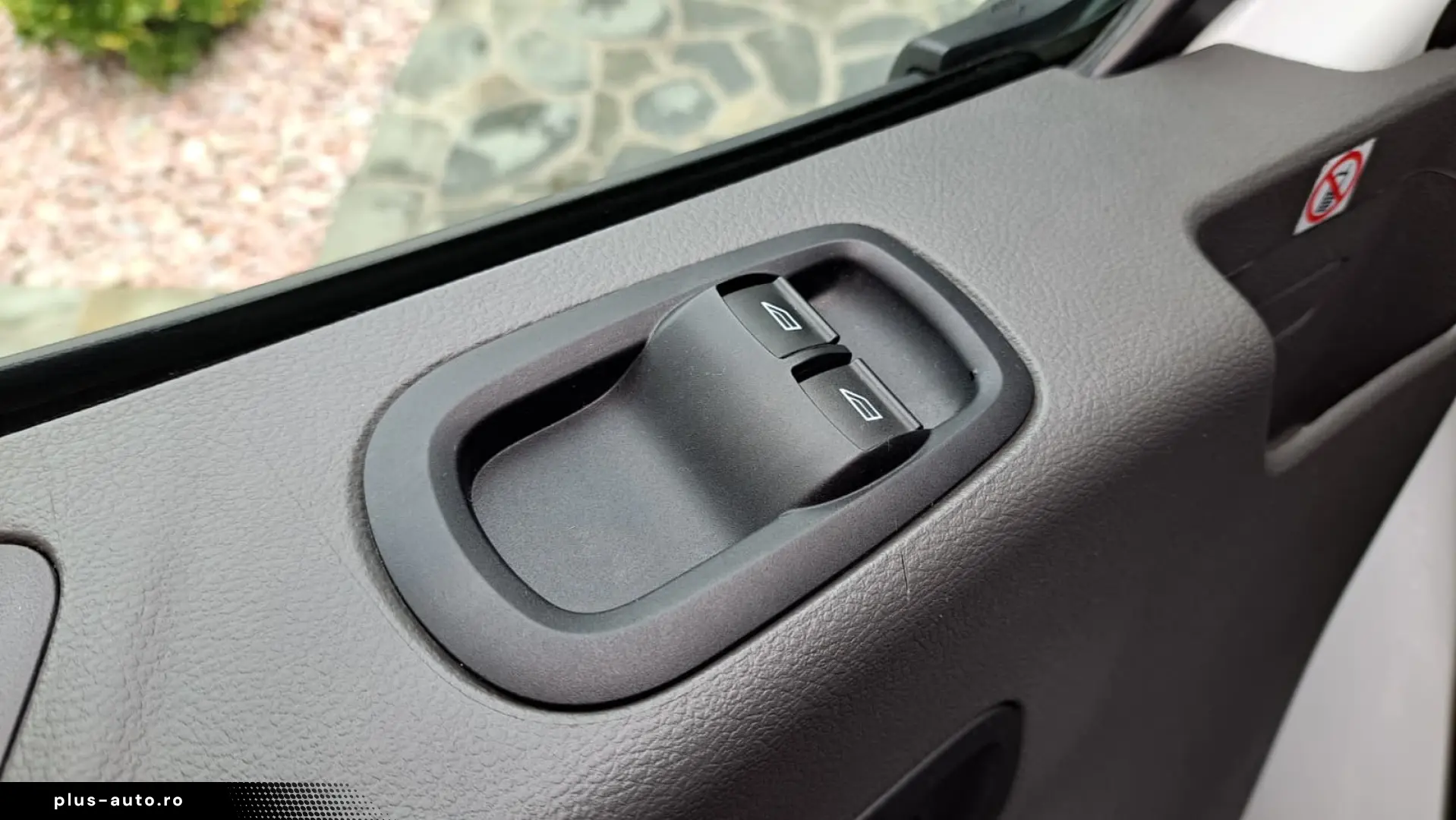 FORD TRANSIT VAN TREND L3H2 FWD