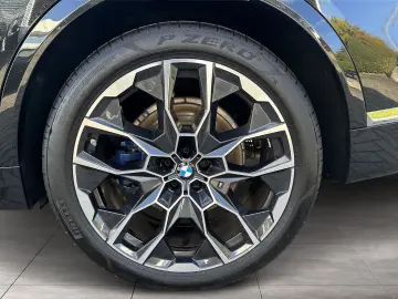 X7 xDrive40d M SPORT  ICONIC GLOW 4-Zonen-Klimaautomatik