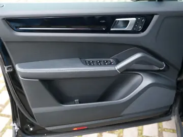 Cayenne PANORAMA KAMERA DAB MEMORY 21 ZOLL 1HD