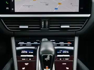 Cayenne PANORAMA KAMERA DAB MEMORY 21 ZOLL 1HD