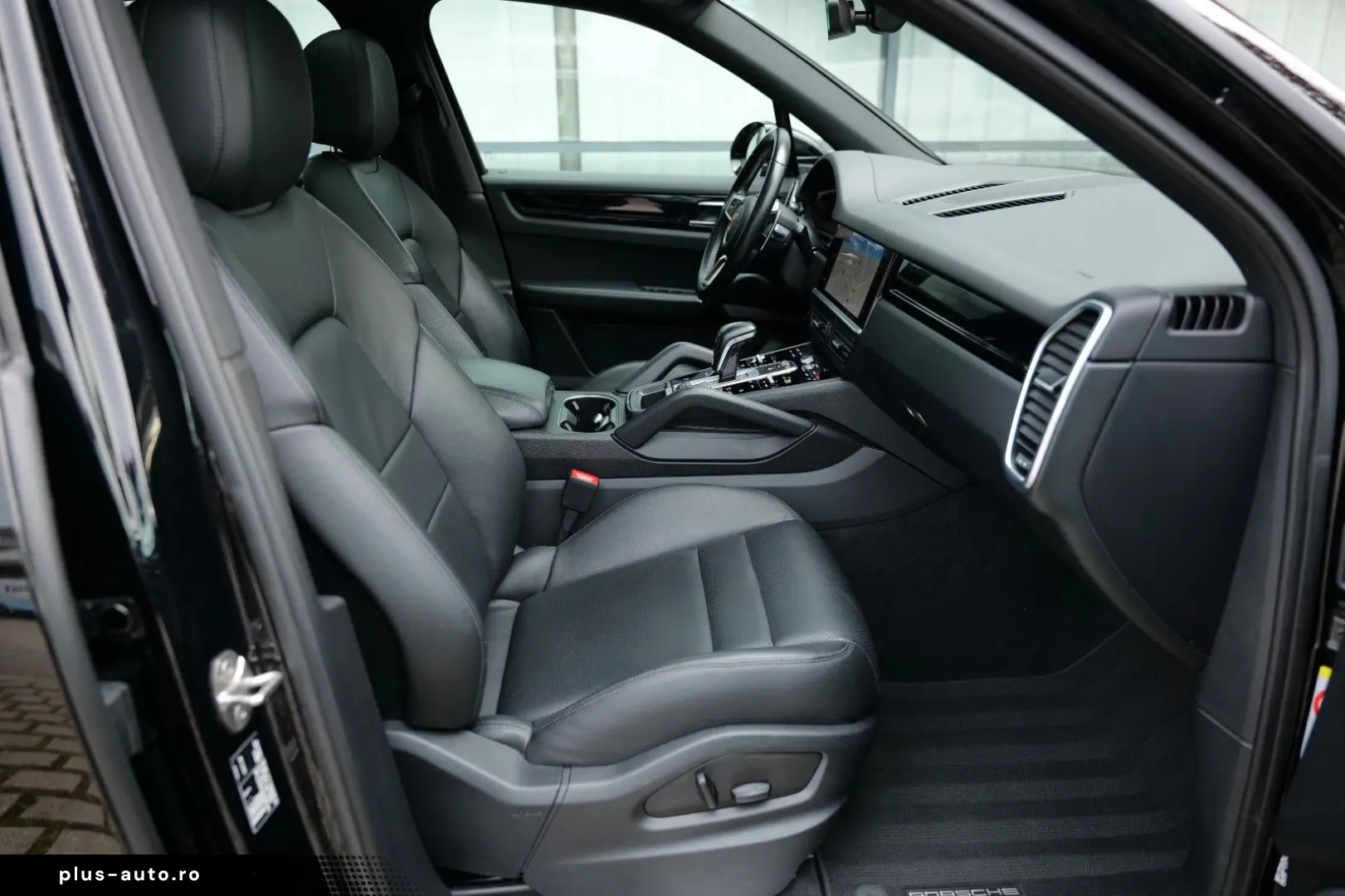 Cayenne PANORAMA KAMERA DAB MEMORY 21 ZOLL 1HD