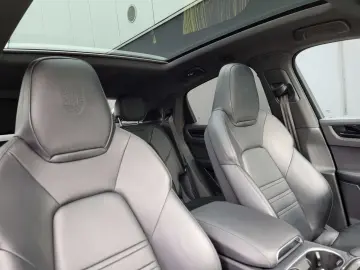 Cayenne Tiptronic S SPORTDESIGNPAKKET 22'ALU BOS