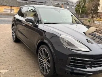 Cayenne   Platinum Edition   PORSCHE APPROVED