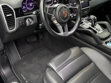 Cayenne   Platinum Edition   PORSCHE APPROVED