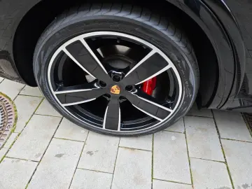 Cayenne GTS ALU22 SportDesign Luftfed HALen Pano