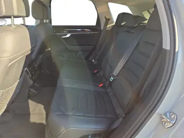 Touareg TDI  AHK KAM ACC 19 ZOLL LEDER NAVI KLIM