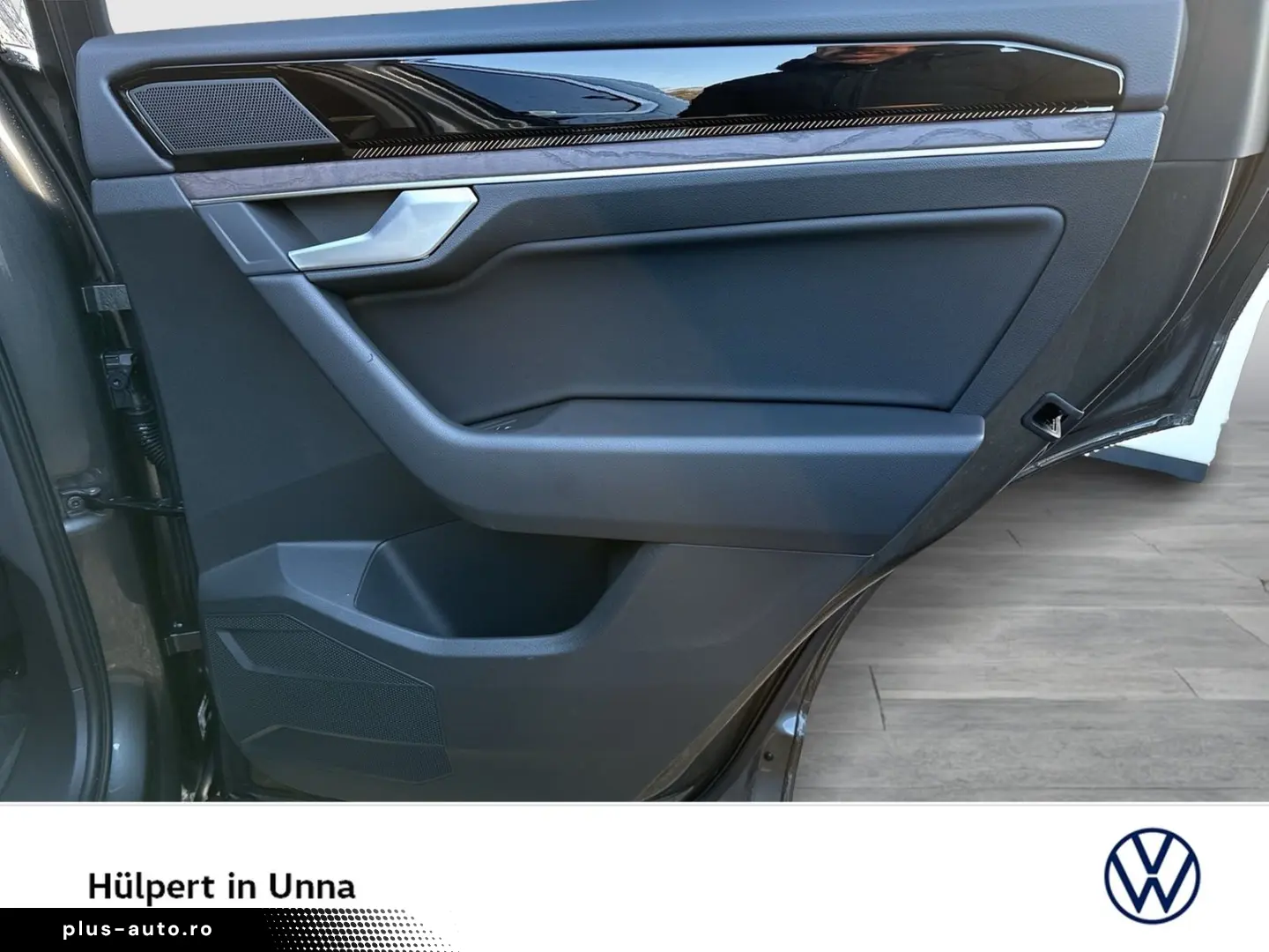 Touareg V6 ELEGANCE NEUESMODELL AHK CAM ACC LM19