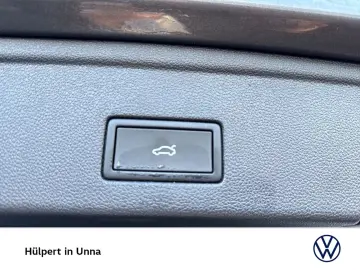 Touareg V6 ELEGANCE NEUESMODELL AHK CAM ACC LM19