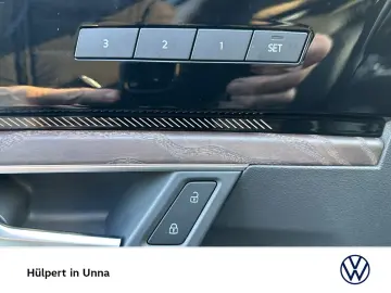 Touareg V6 ELEGANCE NEUESMODELL AHK CAM ACC LM19