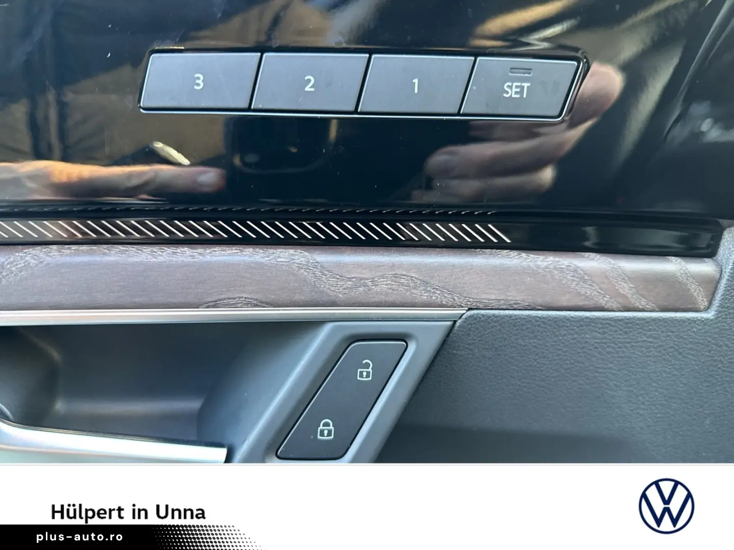 Touareg V6 ELEGANCE NEUESMODELL AHK CAM ACC LM19