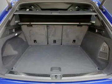 Touareg 3.0 TDI 4M R-Line Pano AHK Navi VC HuD A