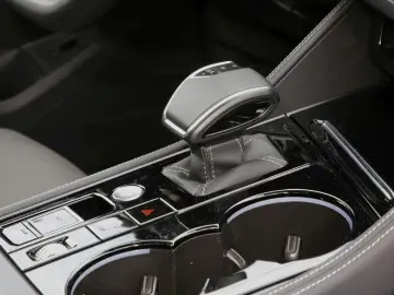 Touareg 3.0 TDI 4M R-Line Pano AHK Navi VC HuD A