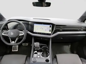 Touareg 3.0 TDI 4M R-Line Pano AHK Navi VC HuD A