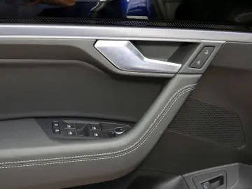 Touareg 3.0 TDI 4M R-Line Pano AHK Navi VC HuD A