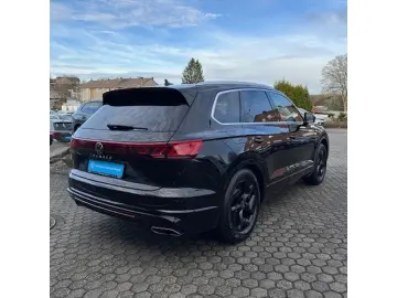 Touareg 3.0 TDI R-Line Navi Leder AHK CAM 4Motio