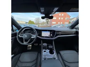 Touareg 3.0 TDI R-Line Navi Leder AHK CAM 4Motio