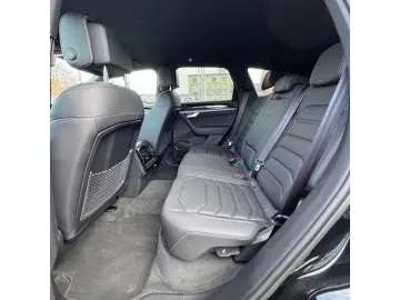 Touareg 3.0 TDI R-Line Navi Leder AHK CAM 4Motio