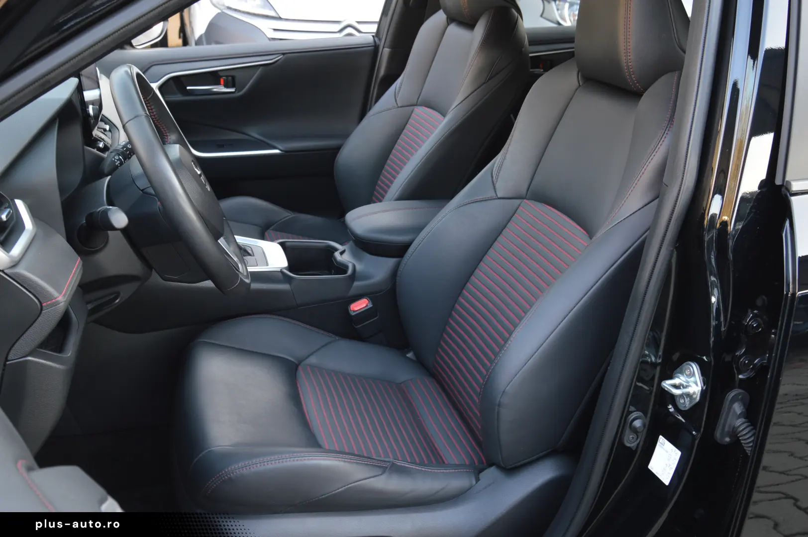 TOYOTA RAV4 2.5 PLUG IN HYBRID 4WD