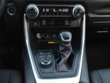 TOYOTA RAV4 2.5 PLUG IN HYBRID 4WD