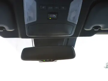 TOYOTA RAV4 2.5 PLUG IN HYBRID 4WD