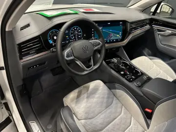 Touareg V6 TDI 4Motion Elegance  LUFT Standhzg