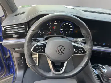 Touareg R-Line Black Style 4M TDI Tiptr. AHK