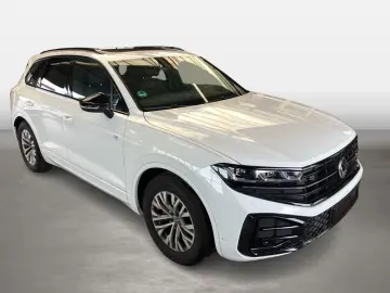 Touareg 3.0 TDI 4Motion R-Line Pano AHK Navi ACC