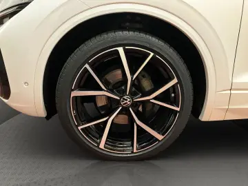 Touareg 3.0 TDI 4Motion R-Line Pano AHK Navi ACC