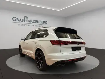 Touareg 3.0 TDI 4Motion R-Line Pano AHK Navi ACC