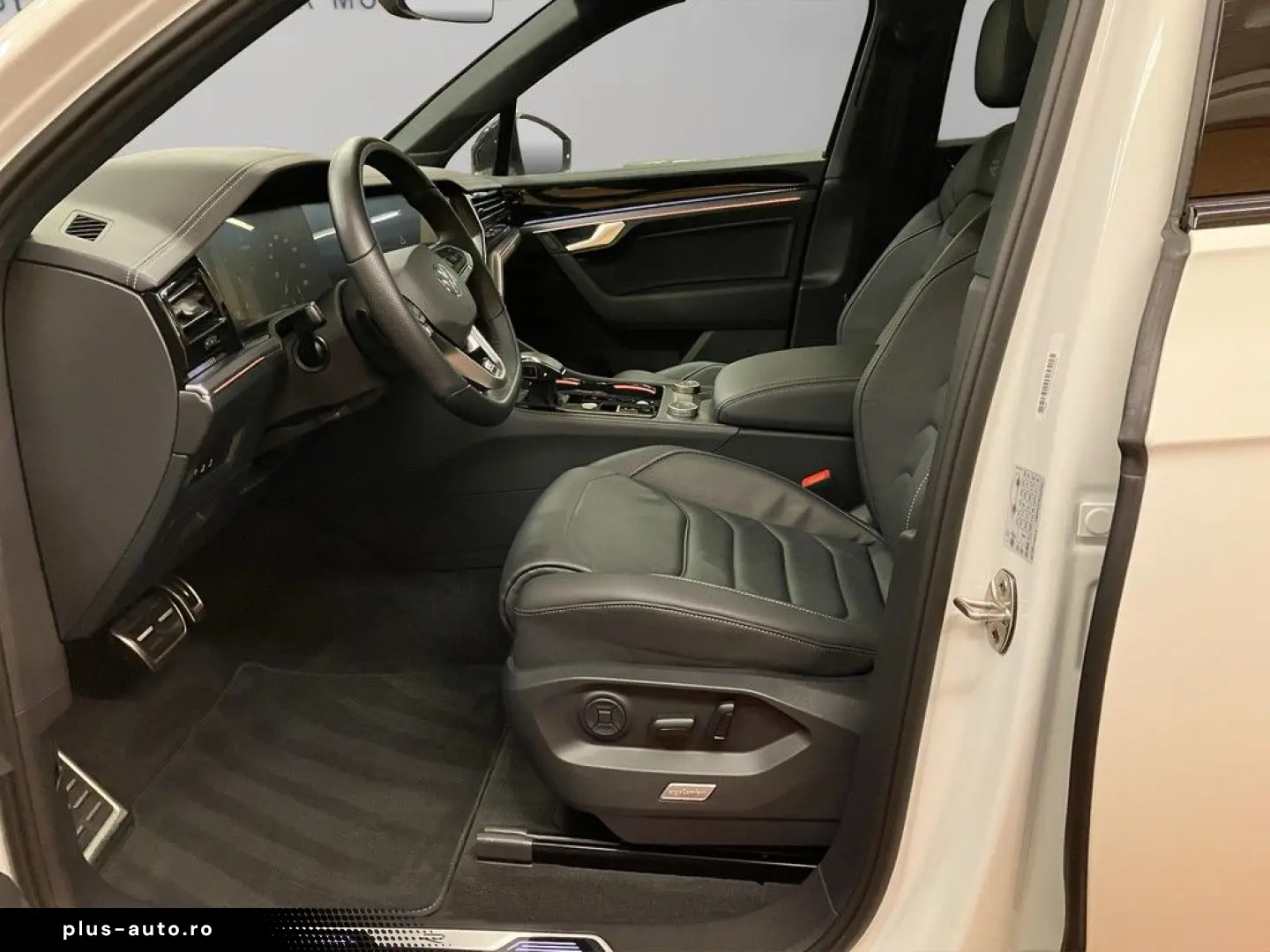 Touareg 3.0 TDI 4Motion R-Line Pano AHK Navi ACC