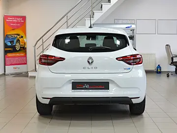 RENAULT CLIO 1.6 E-TECH HYBRID AUTOMATIC
