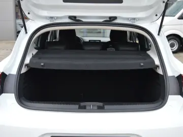 RENAULT CLIO 1.6 E-TECH HYBRID AUTOMATIC