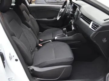 RENAULT CLIO 1.6 E-TECH HYBRID AUTOMATIC