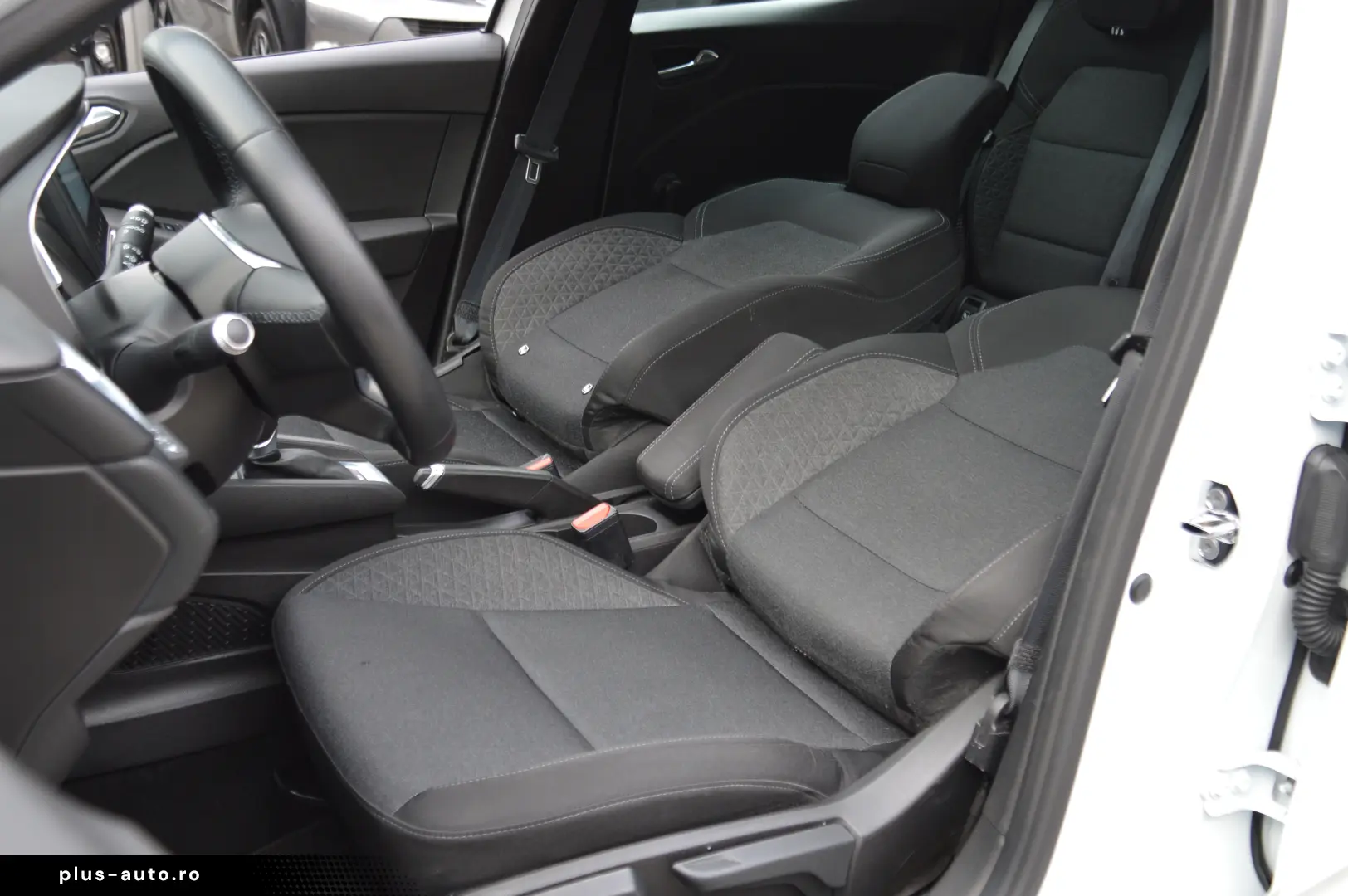 RENAULT CLIO 1.6 E-TECH HYBRID AUTOMATIC