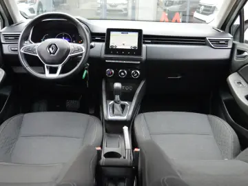 RENAULT CLIO 1.6 E-TECH HYBRID AUTOMATIC