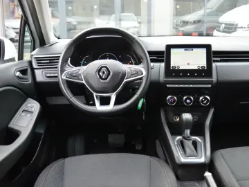 RENAULT CLIO 1.6 E-TECH HYBRID AUTOMATIC