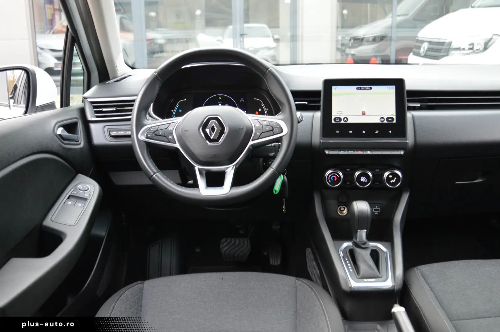 RENAULT CLIO 1.6 E-TECH HYBRID AUTOMATIC