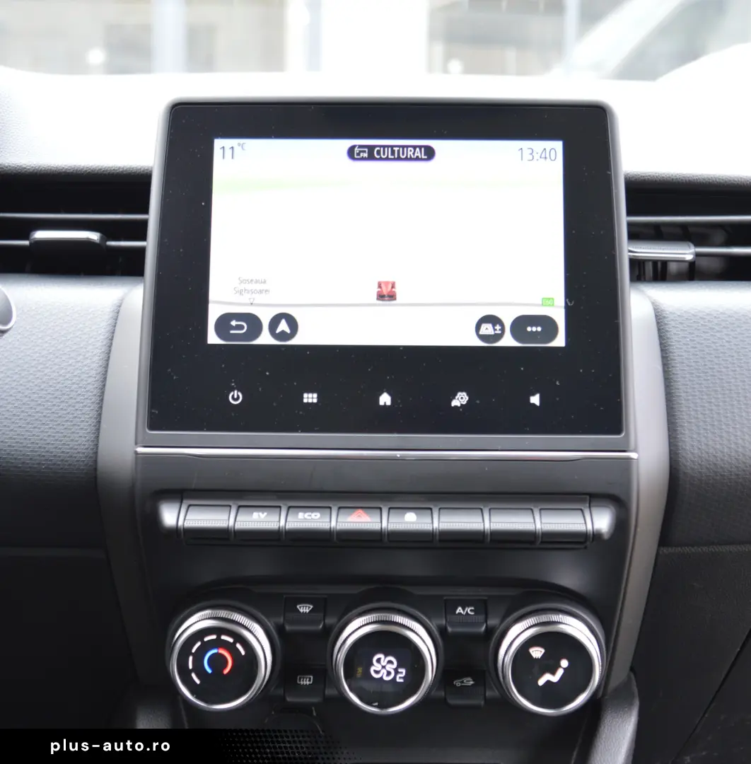 RENAULT CLIO 1.6 E-TECH HYBRID AUTOMATIC