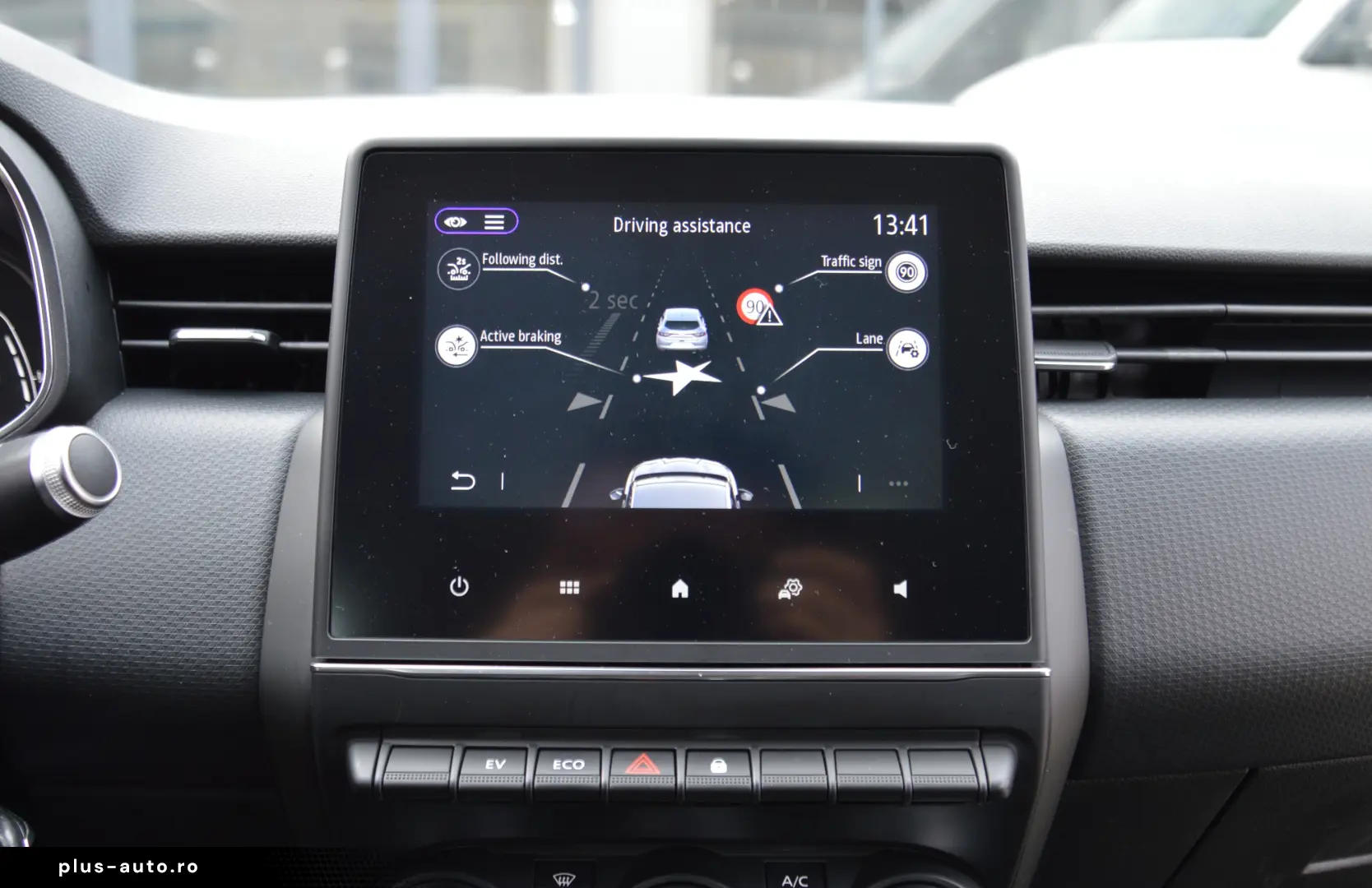 RENAULT CLIO 1.6 E-TECH HYBRID AUTOMATIC