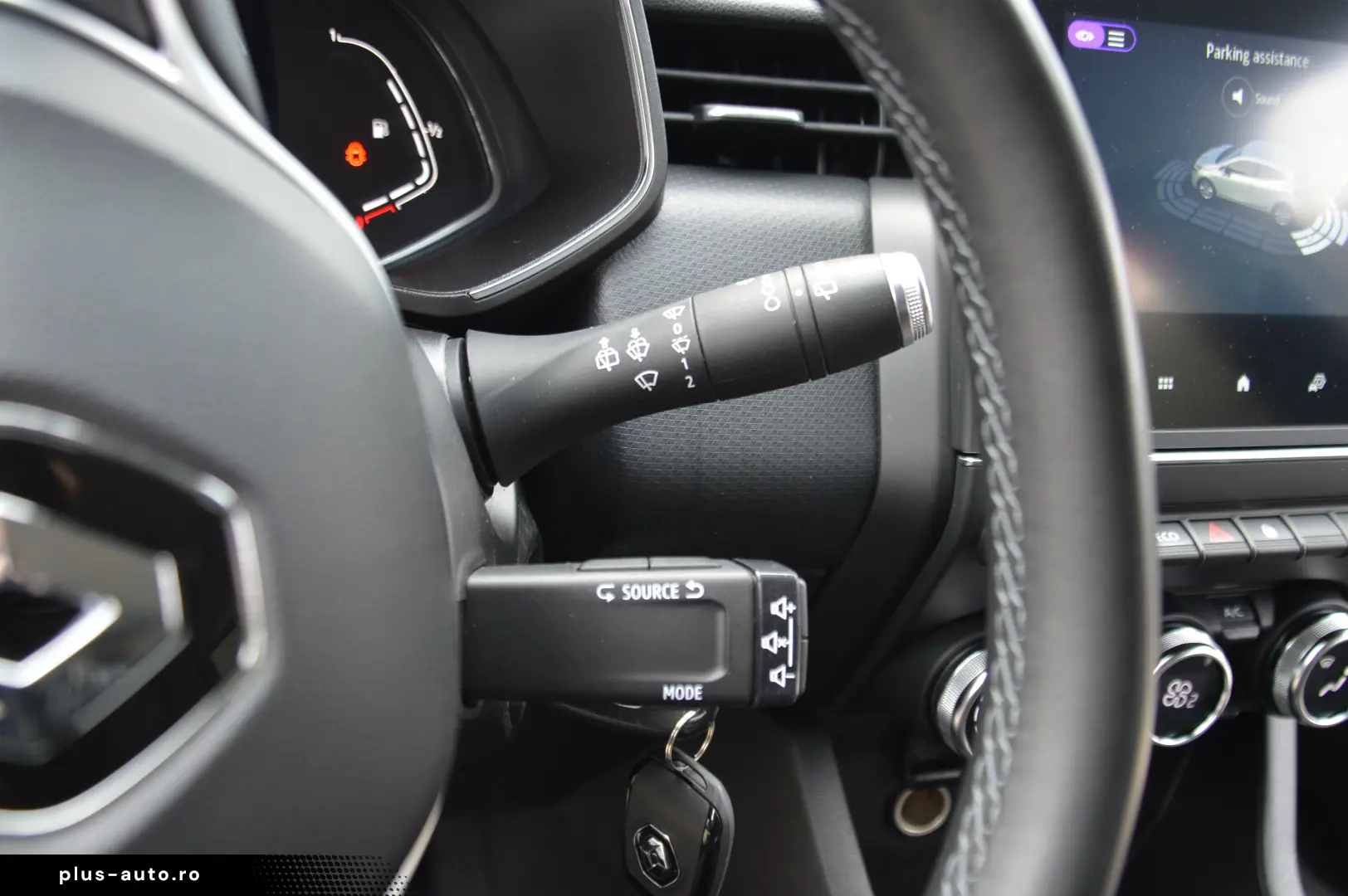 RENAULT CLIO 1.6 E-TECH HYBRID AUTOMATIC