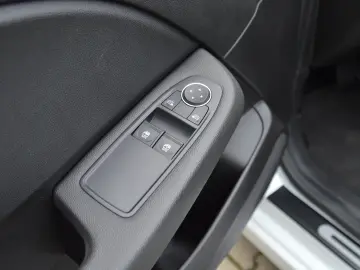 RENAULT CLIO 1.6 E-TECH HYBRID AUTOMATIC