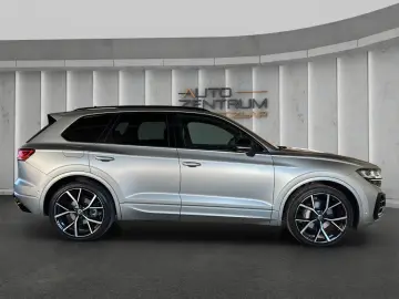 4Motion R-Line Black Style Matrix Pan HUD AHK