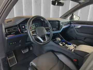 4Motion R-Line Black Style Matrix Pan HUD AHK