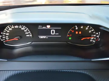 PEUGEOT 2008 1.5 BlueDCI