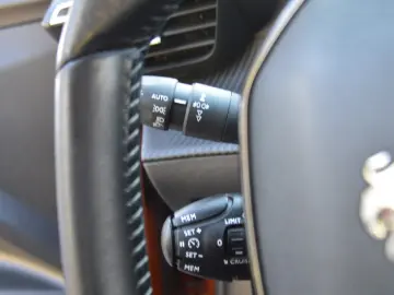 PEUGEOT 2008 1.5 BlueDCI